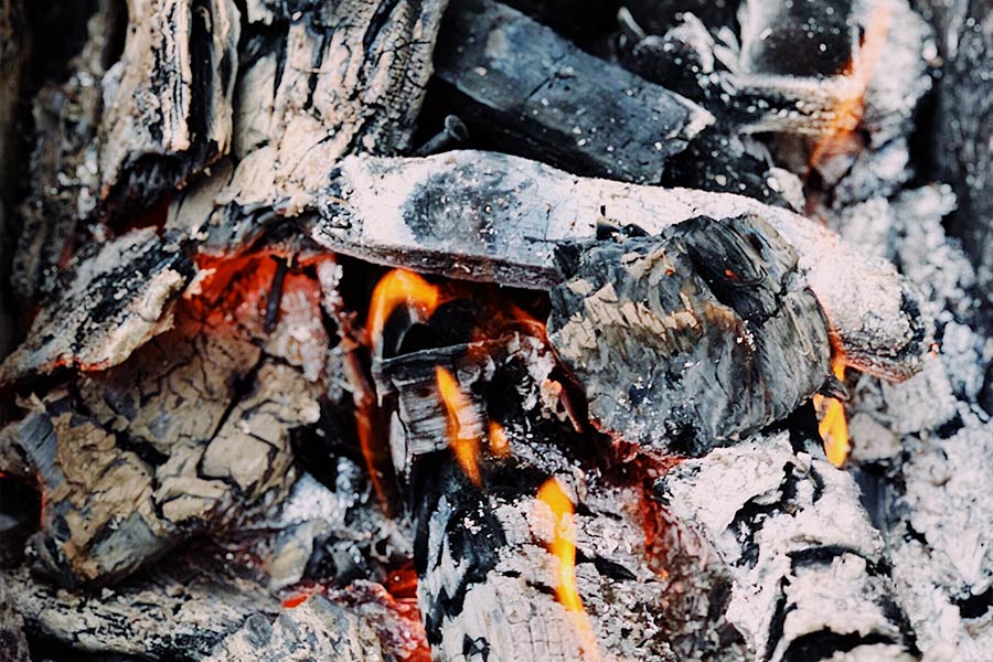 que-faire-de-mes-cendres-de-bois-france-bois-buche